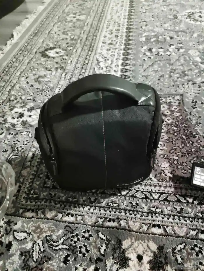 للبيع كاميره كنون EOS 600D 1