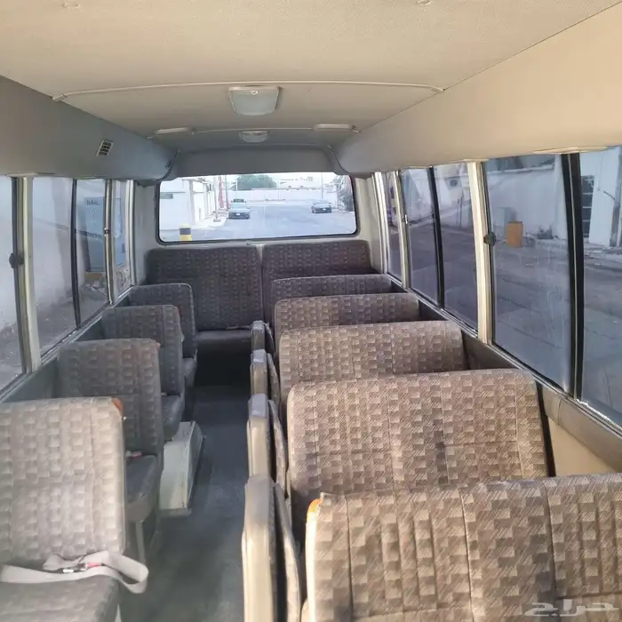 باص كوستر للإيجار للنقل والسياحه جامعات شركات شهري يومي 3