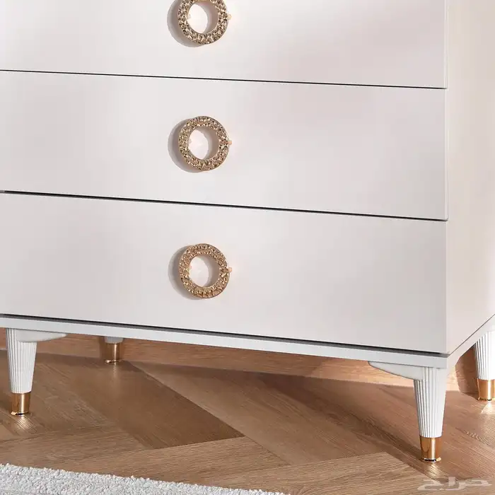 طقم غرفة نوم كلاسيك 8 قطع جديد بان هوم 26