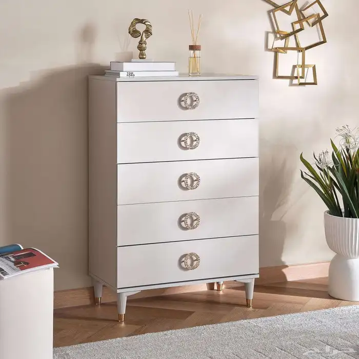 طقم غرفة نوم كلاسيك 8 قطع جديد بان هوم 24