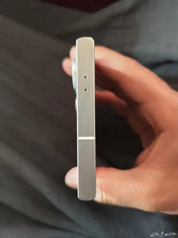 للبيع جلكسي أس 24 الترا 256 رام12 مع ساعه سامسونج 7 44m 2