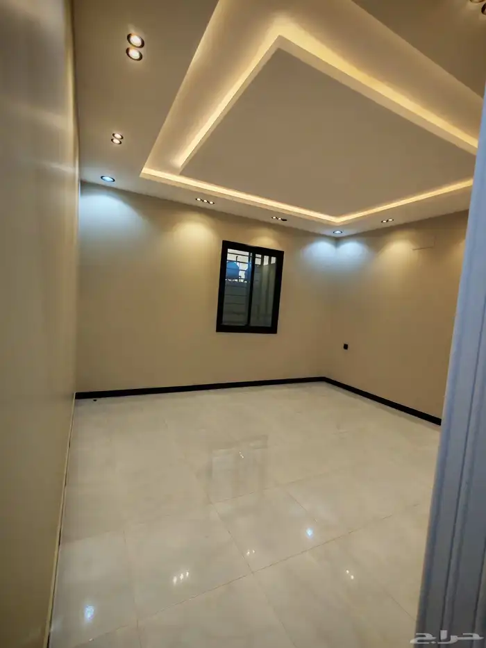 للبيع بحي الموسي روف علوي بلمحق من 750 الف تشطيب vip 28