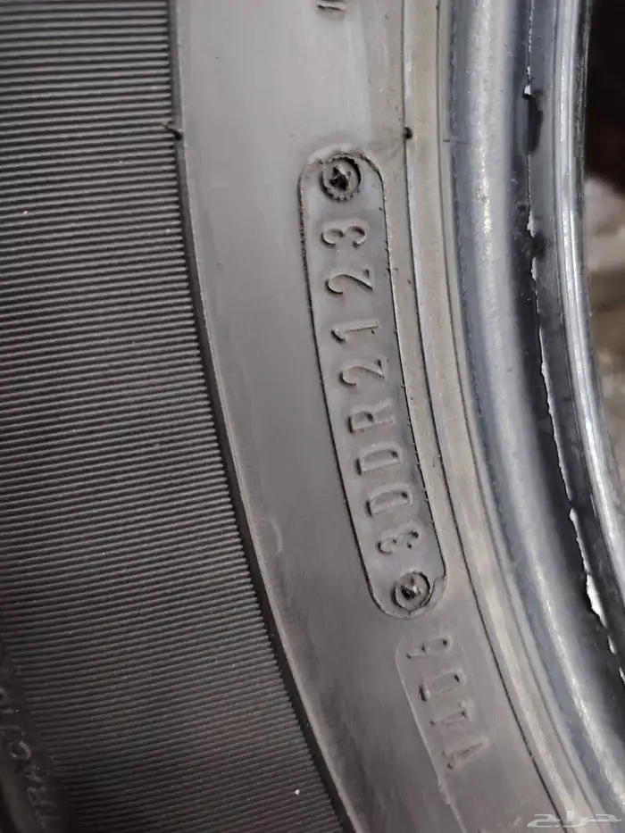 كفرات دلوب مستعمله نظيفه مره تركب نيسان بلاتينيوم مقاس 18 8