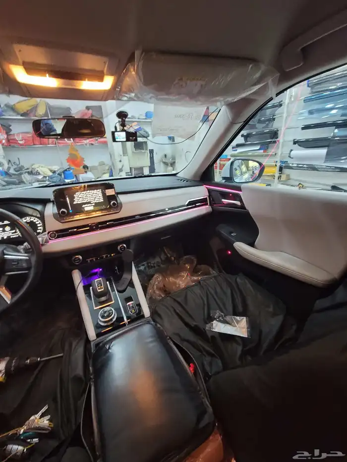 ليد إضاءة محيط للسيارات   بدون تجريح   64 لون   تحكم بالجوال 6