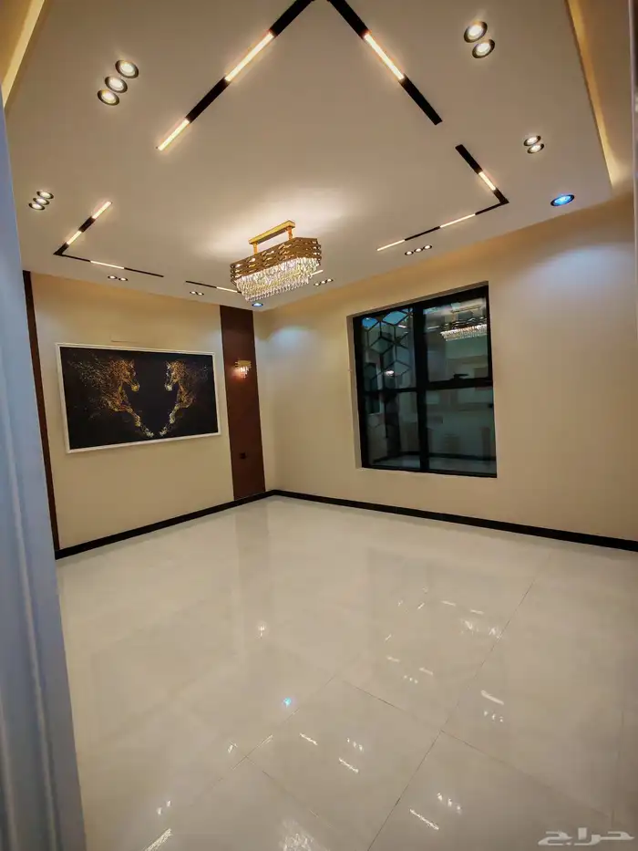 للبيع بحي الموسي روف علوي بلمحق من 750 الف تشطيب vip 3