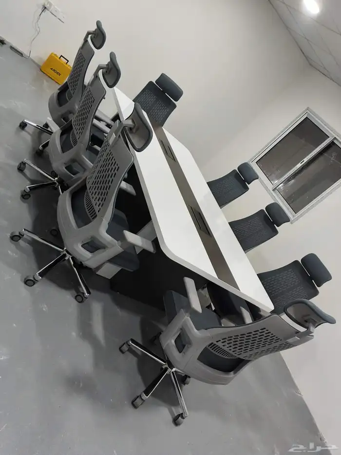 مكاتب دواليب كراسي 40