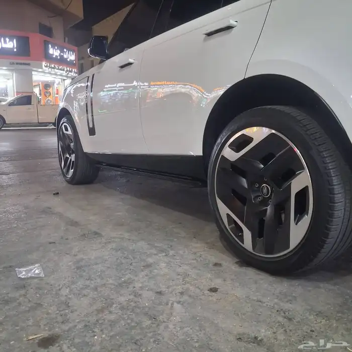 دعسات كهربائيه رنج روفر 2024 2025 6