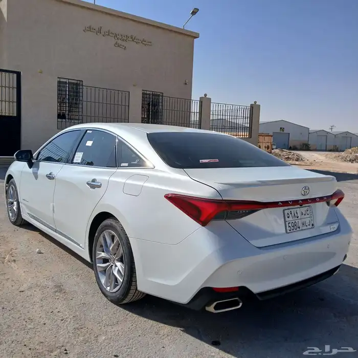 تويوتا افالون 2021 تورينق سعودي ممشى قليل - شبه الجديد شرط 33