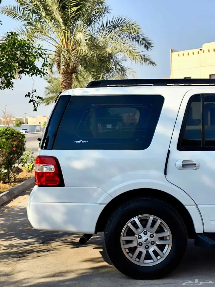 للبيع فورد اكسبديشن عائلية نظيفة بالاحساء 17
