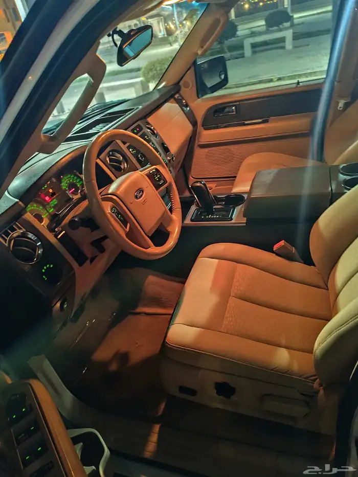 للبيع فورد اكسبديشن عائلية نظيفة بالاحساء 41