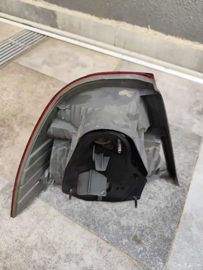 اصطبات كورولا 2005 2