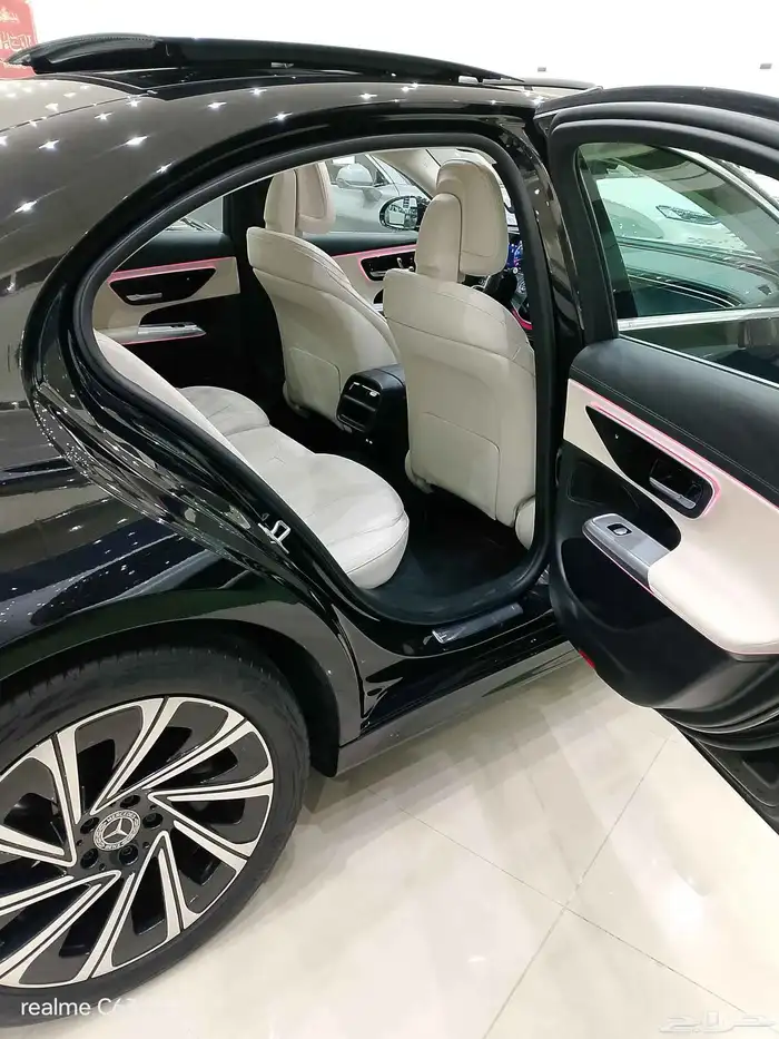 مرسيدس2024 E300(4MATIC) 22