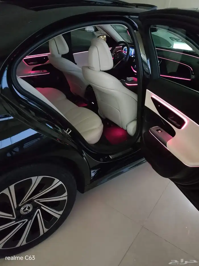 مرسيدس2024 E300(4MATIC) 10
