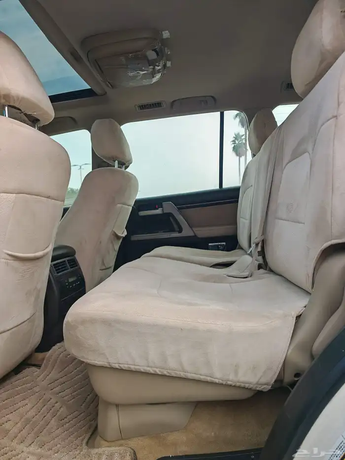 تويوتا لاند كروزر 2011 فكسار نظيف 32