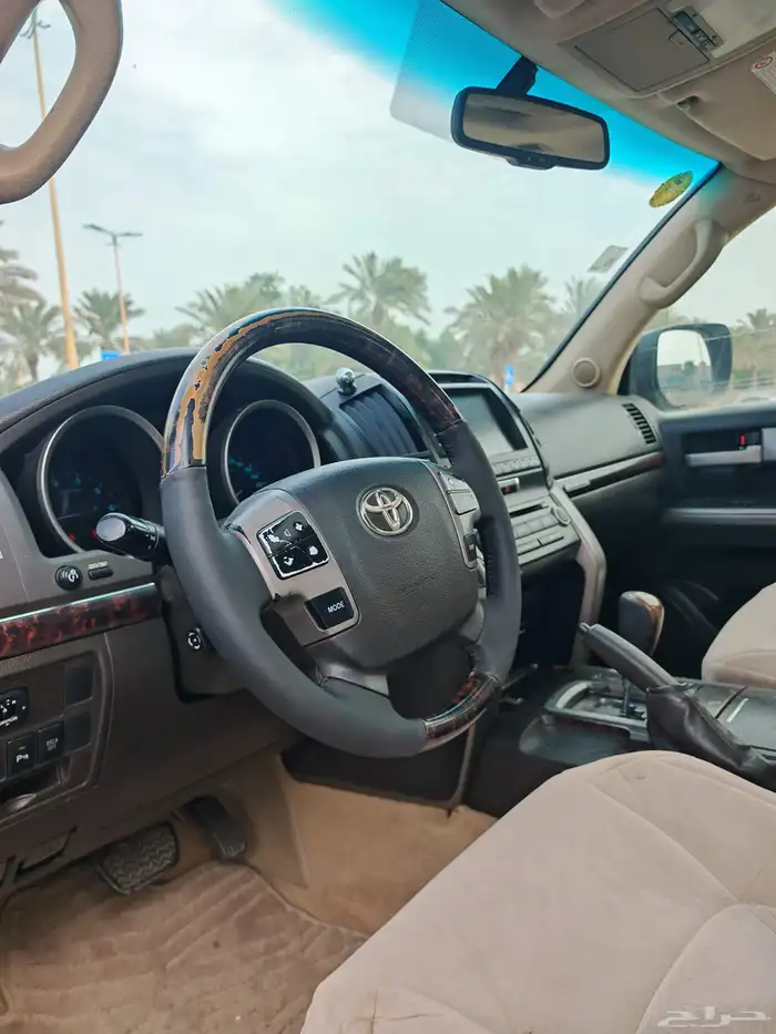 تويوتا لاند كروزر 2011 فكسار نظيف 28