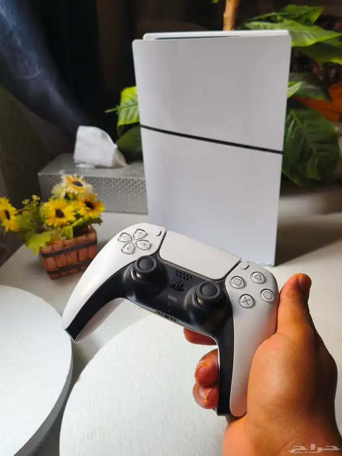 جهاز سوني 5 ديجتل نظيف جدا جدا كامل الملحقات ps5 digital 3