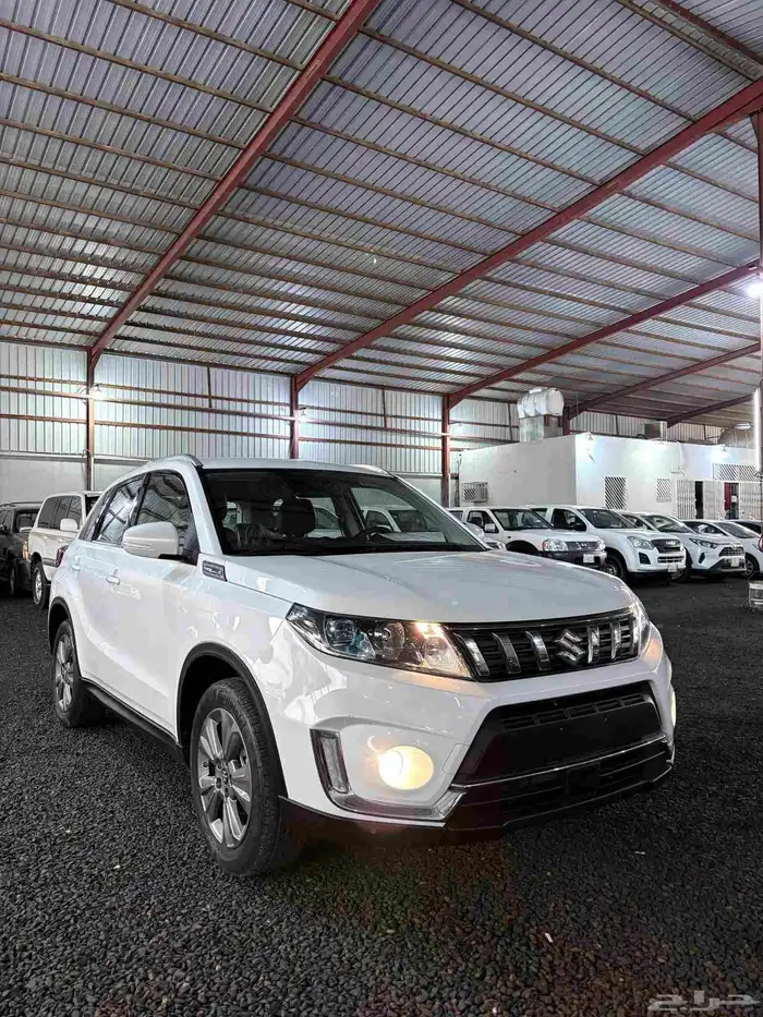 سوزوكي فيتارا 2023 فل كامل 0