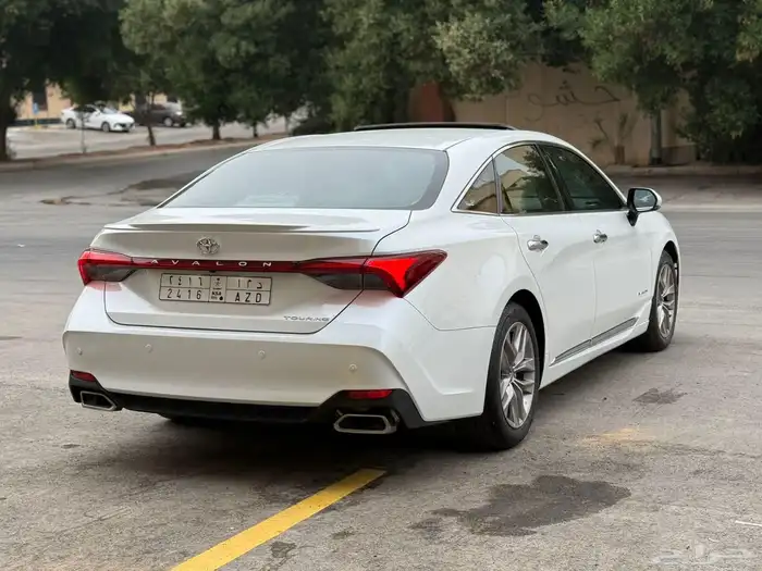 تويوتا افالون 2020 تورنق 8