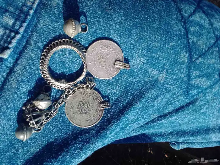 عمله قديمه لبيع 1370ه ريالات 0