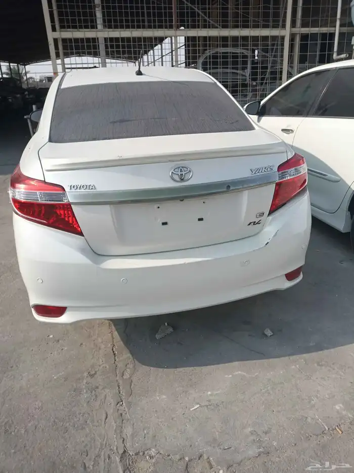 تشليح يارس موديل 2017 يوجد لدينا شراء جميع انواع السيارات 0