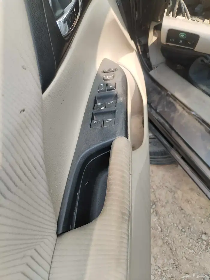 قطع غيار هواندا اكورد 2013 3