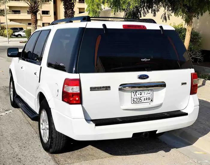 للبيع فورد اكسبديشن عائلية نظيفة بالاحساء 26