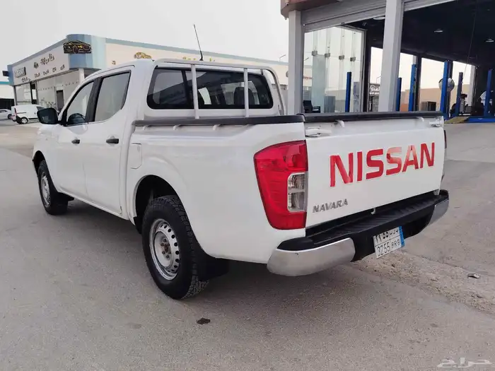 وانيت غمارتين نيسان نيفارا نضيف بدي بلد 5