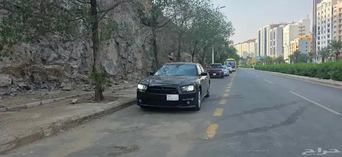 للبدل فقط بسيارة كبيرة تشارجر بدي كت srt 2013 0