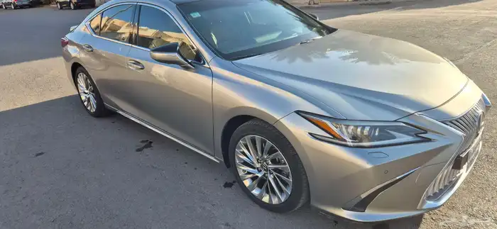 لكزس ES350 موديل 2021 0