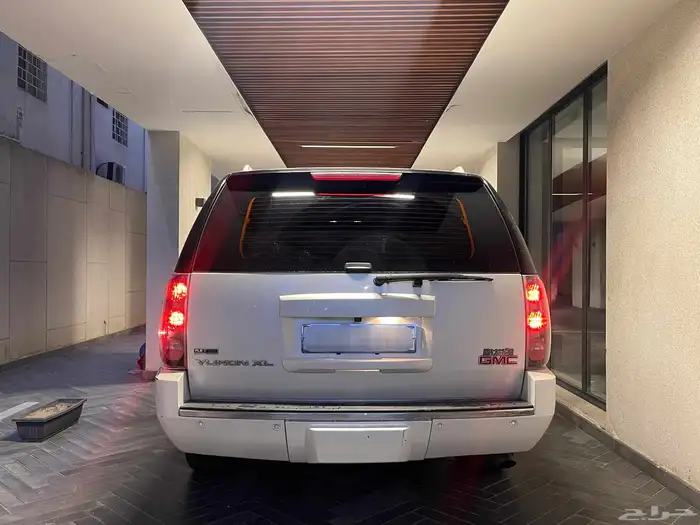 يوكن دينالي طويل XL 2012 شبه مخزن مالك واحد من الوكالة 2