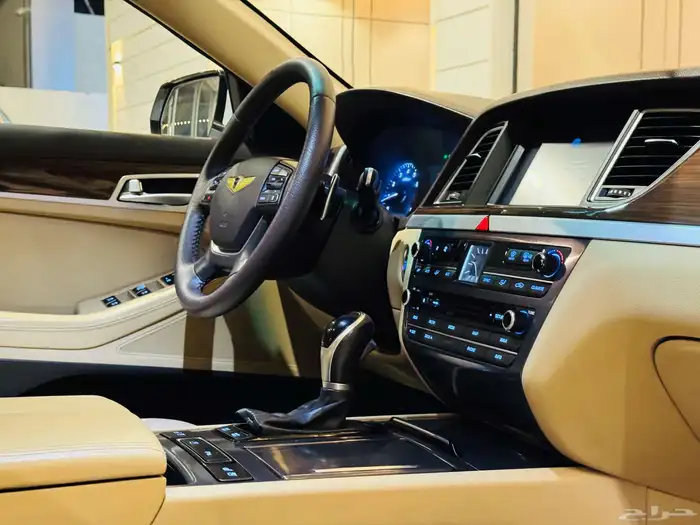 جنسس 2015 بلاتنيوم سعودي بحاله جيده 9