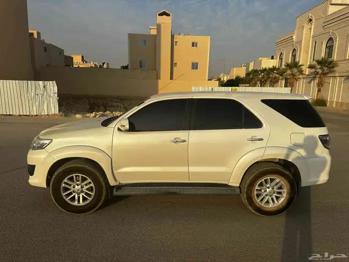 تويوتا فورتشنر 2013 بدون دبل V4 24