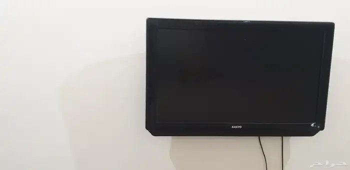 شاشه وكنب شبه جديد على السوم 1