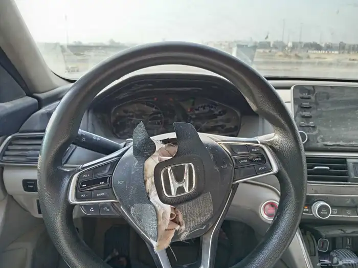 سيارة هوندا اكورد 2018 تشليح 8