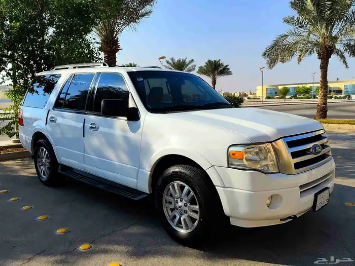 للبيع فورد اكسبديشن عائلية نظيفة بالاحساء 19
