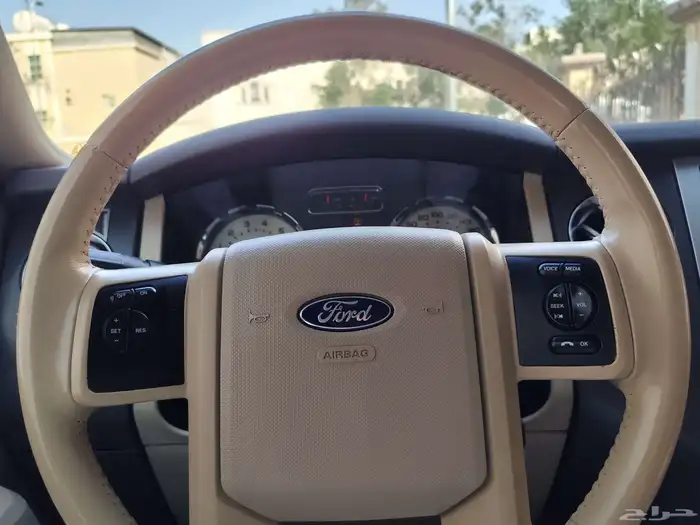 للبيع فورد اكسبديشن عائلية نظيفة بالاحساء 31