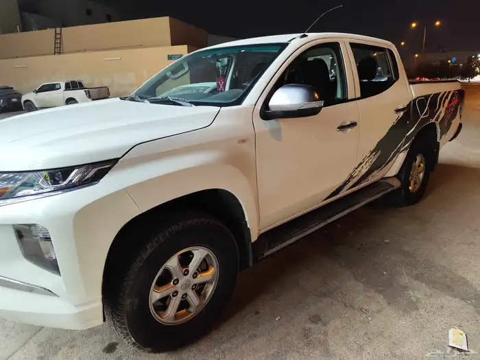 ميتسوبيشي L200 موديل 2022 قير توماتيك ديزل 3
