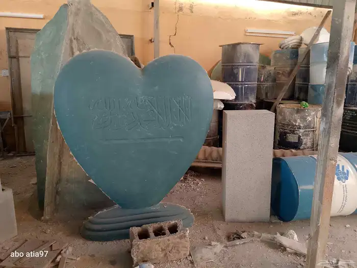 نحات جداريات وصنيعي فايبر جلاس شلالات نوافير وأي اشكال فايبر 3