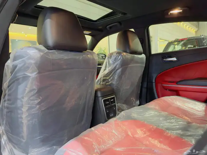 تشارجر RT 2022 V8 سعودي تحت الضمان بحاله الوكاله 8