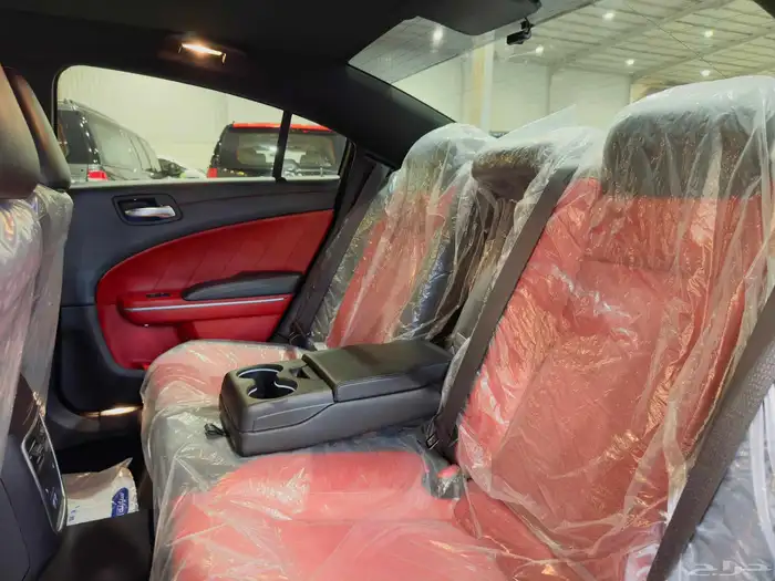 تشارجر RT 2022 V8 سعودي تحت الضمان بحاله الوكاله 10