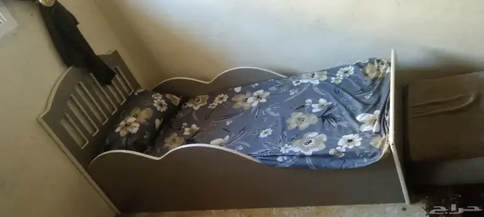 اتنين سرير اطفال بالمرتبة 0