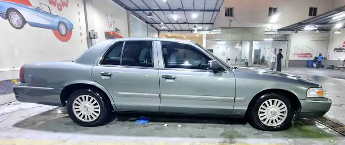 فورد قراند ماركيز 2006 سعودي 4