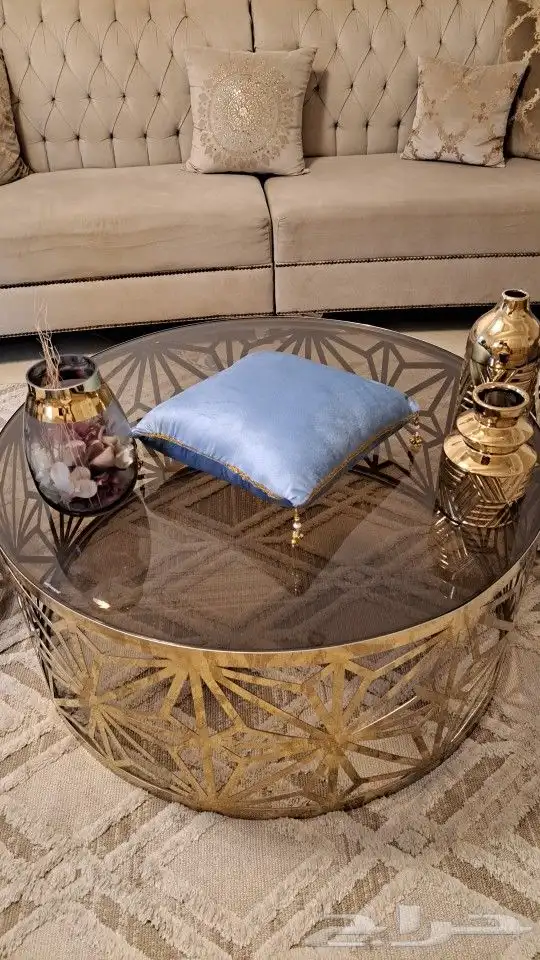 مانيكان نسائي للمجوهرات مع مخده لعرض التاج والذهب الفخم 2