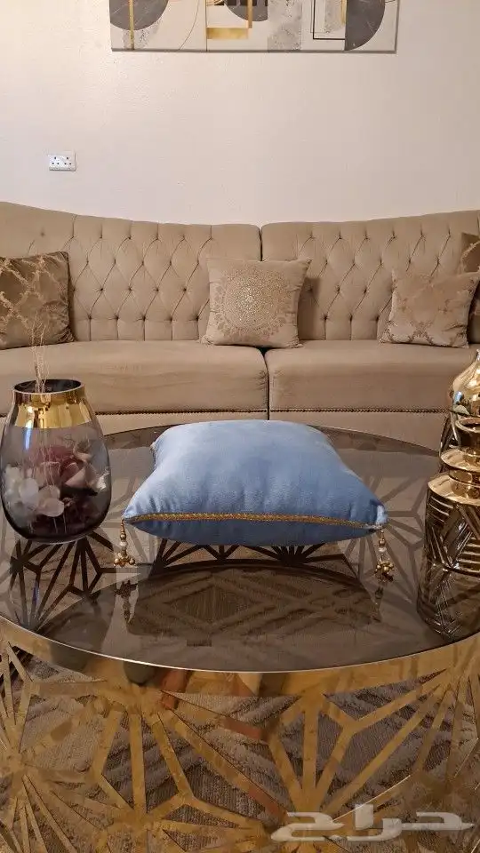 مانيكان نسائي للمجوهرات مع مخده لعرض التاج والذهب الفخم 4