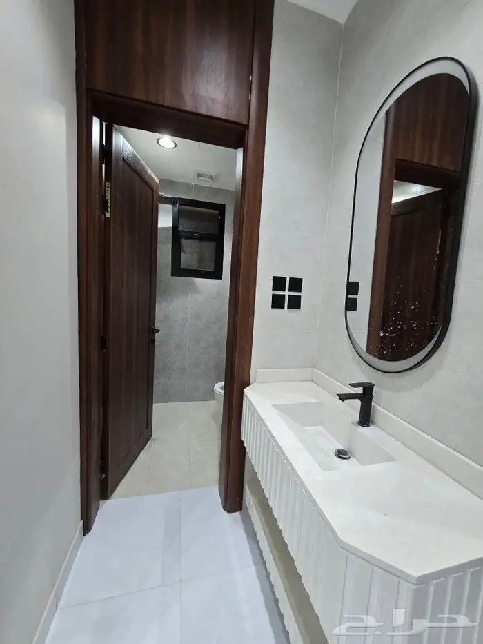 للبيع روف علوى مع ملحق مدخل مستقل 9غرف بأبها المحالة قرطبة 8