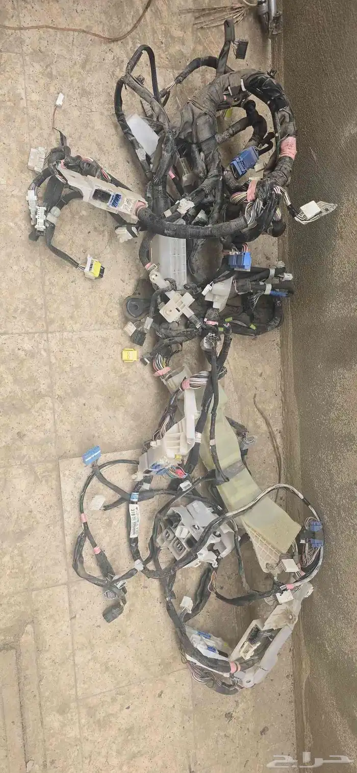 للبيع قطع غيار باص هايس تويوتا 2019 الي 2026 0