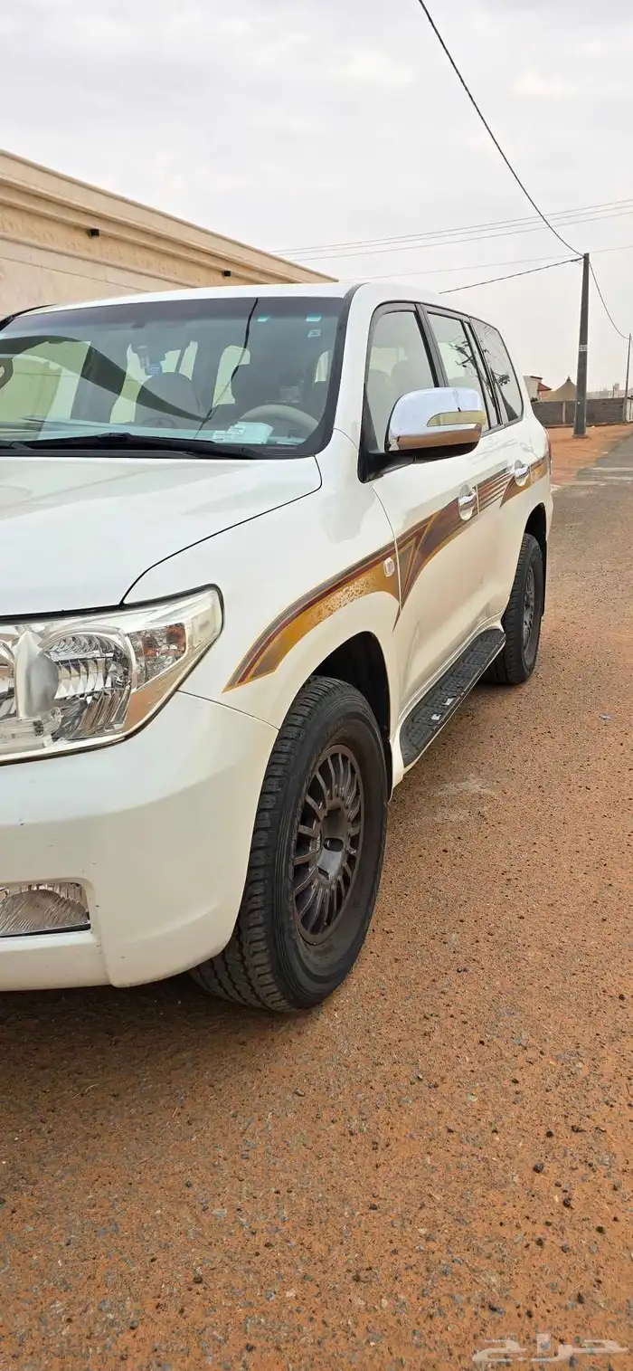 لاندكروزر 2010 2