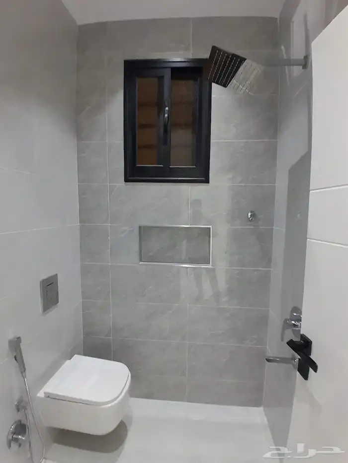 للبيع شقه دور ثاني مع سطح تشطيبات فاخره بمخطط الراجحي 11