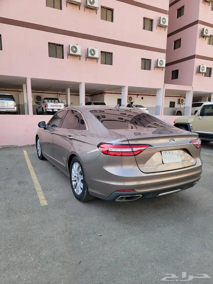 فورد توروس 2020 8