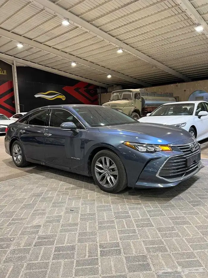 تويوتا أفالون 2022 2